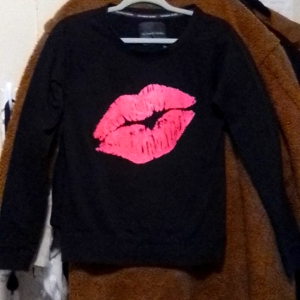 Smooches sweater